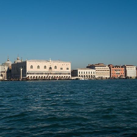 Residenza Giudecca Molino Stucky Apartment Venice Luaran gambar